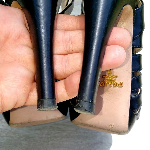 ⭐HP 11/23⭐Prada platform cage stilettos sz 7 - Picture 5 of 8